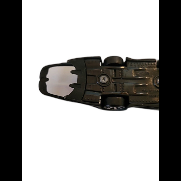 Hot Wheels Batmobile DC Comics S04 Matte Black Diecast Collectible Toy Car 2004 - Picture 14 of 16